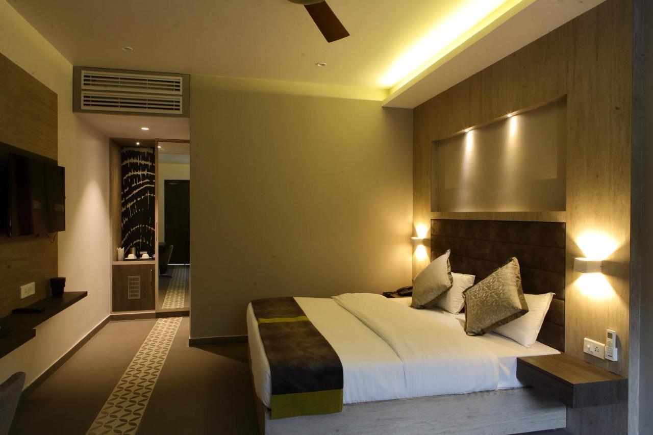 Kingston Resort Kanpur Exterior foto